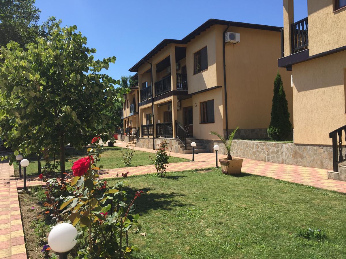 Hotel Complex Terazini à Byala  Extérieur photo